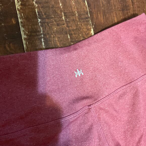 Raspberry Color Athletic Leggings - Sz Large - Picture 5 of 5